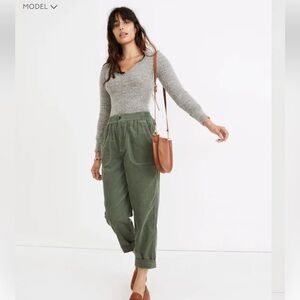 Madewell Tapered Huston Pull-on Crop Pants in Corduroy